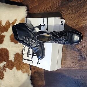 Vintage Fab Short Zip up Bootie 9